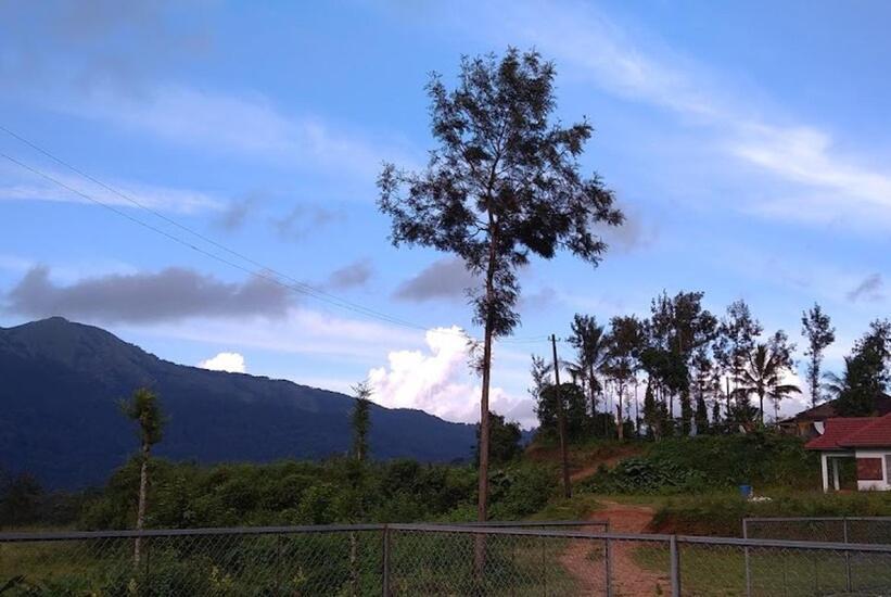 Himani Heritage Resorts, Formerly Camp Nishani Holidays マディケーリ エクステリア 写真